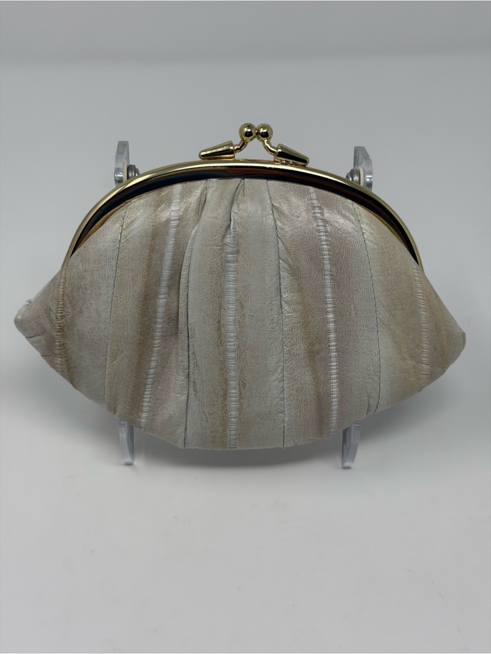Vintage‎ Eel Skin Cream Pleated Kiss-Lock Wallet Coin Clutch
